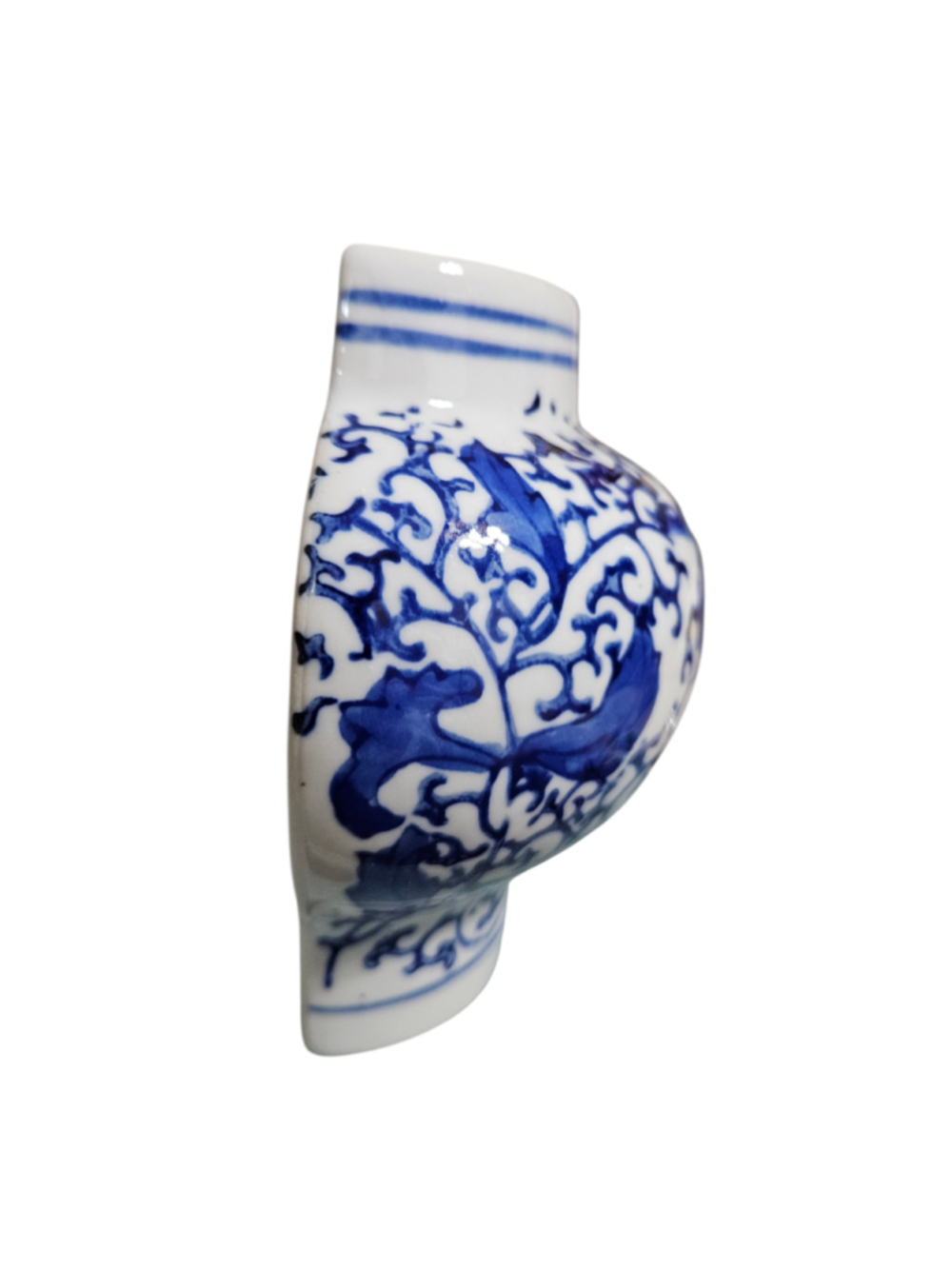 Blue White Asian Style 5" Ceramic Wall Pocket Vase Floral Chinoiserie - Picture 2 of 5